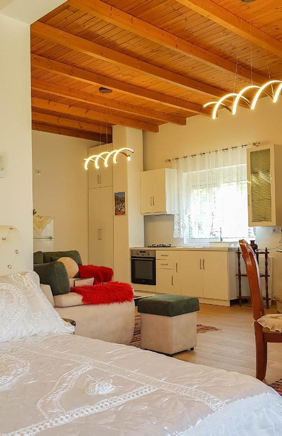Villa Goliku Pestani Esterno foto